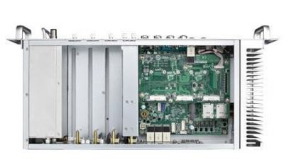 ITA-5231-L7A1E PC industriel fanless pour application transport, ITA-5231, i7-6822EQ+8G memory,24V DC-IN,EN50155