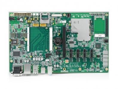 SOM-DB3500G-00A1E Carte de développement pour modules CPU QSEVEN LVDS 24bit
