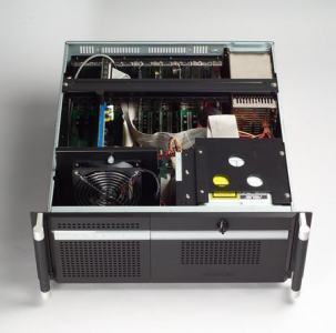 ACP-4320BP-00BE Châssis silencieux 4U pour PC rack 19" PICMG1.0 et 1.3 et 2 disques extractibles