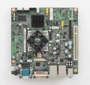 AIMB-213D-S6A1E Carte mère industrielle, ATOM D525 1.8G MINI ITX w/VGA,LVDS,2GbE,6COM