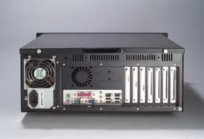 ACP-4360BP-00XBE Châssis 4U pour PC rack 19" PICMG1.0 et 1.3 et 6 disques extractibles
