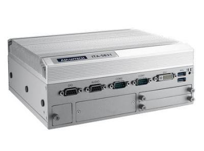 PC industriel fanless pour application transport, ITA-5831,i7-6822EQ+8G memory,DC-IN 24V,EN50155