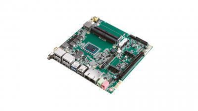 AIMB-228RG2-02A1E Carte mère pour processeur AMD V-series/R-series mini-ITX avec 4 Display ports, 6 USB, 6 COM, almentation 12-24V