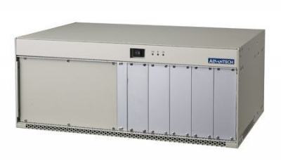 MIC-3022CE Châssis pour cartes CompactPCI, 3U system of MIC-3022 w/ CPCI PSU, legacy BP