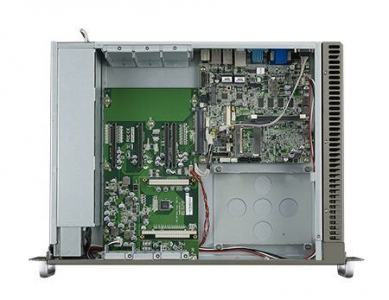 ITA-2210-00A1E PC industriel fanless pour application transport, Atom D525,2G DDR3,3 ITAM Slot,Single AC/DC input