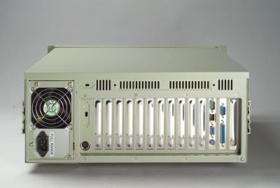 IPC-610BP-00FEE Châssis 4U sans alimentation pour PC rack 19" PICMG1.0 et 1.3