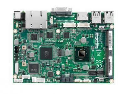 MIO-5250D-S8A1E Carte mère embedded Compacte 3,5 pouces, Intel ATOM D2550 MIO SBC, DDR3,VGA,48bit LVDSx2