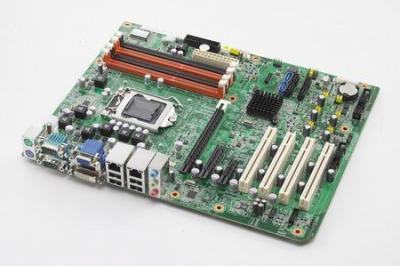 AIMB-781QVG-00A1E Carte mère industrielle, LGA1155 ATX IMB w/VGA/PCIe/1 GbE/1 SATAIII