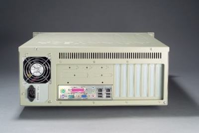 IPC-510MB-00XCE Châssis industriel PC rack 19" couleur noire pour carte mère ATX/MATX