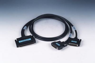 PCL-10251-1E Câble, SCSI-100 to 2*SCSI-50 câble blindé, 1m