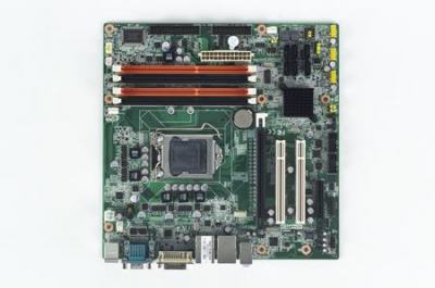 Carte mère industrielle i7/i5/i3 et Xeon mATX avec VGA et DVI-D