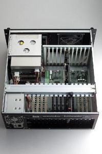 IPC-611BP-00XBE Châssis 4U noir sans alimentation pour PC rack 19" PICMG1.0 et 1.3