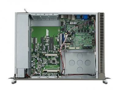 ITA-2230-00A1E PC industriel fanless pour application transport, Core i7,4G DDR3, 3 ITAM Slot, Single AC/DC input