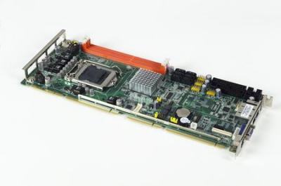 PCE-5125WG2-00A1E Carte mère industrielle PICMG 1.3 bus PCI/PCIE, LGA1156 3450 FSHB with ECC DDR3/Core i7/VGA/2GbE