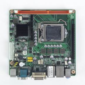 Carte mère industrielle, LGA1156 miniITX VGA/DVI/PCIe/2GbE/ 2COM/Q57