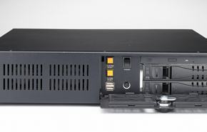 Châssis 2U pour PC rack 19'', avec 2 baies SAS/SATA avec alimentation FATX 350W