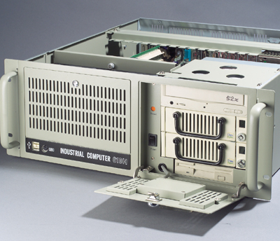 IPC-610BP-00XHE Chassis rackable 4U pour bus passif pour PC industriel vendu sans alimentation, accès façade avant sécurisé