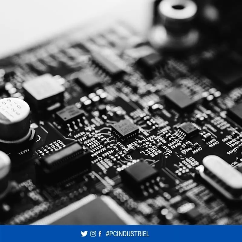 Carte mère et ses formats